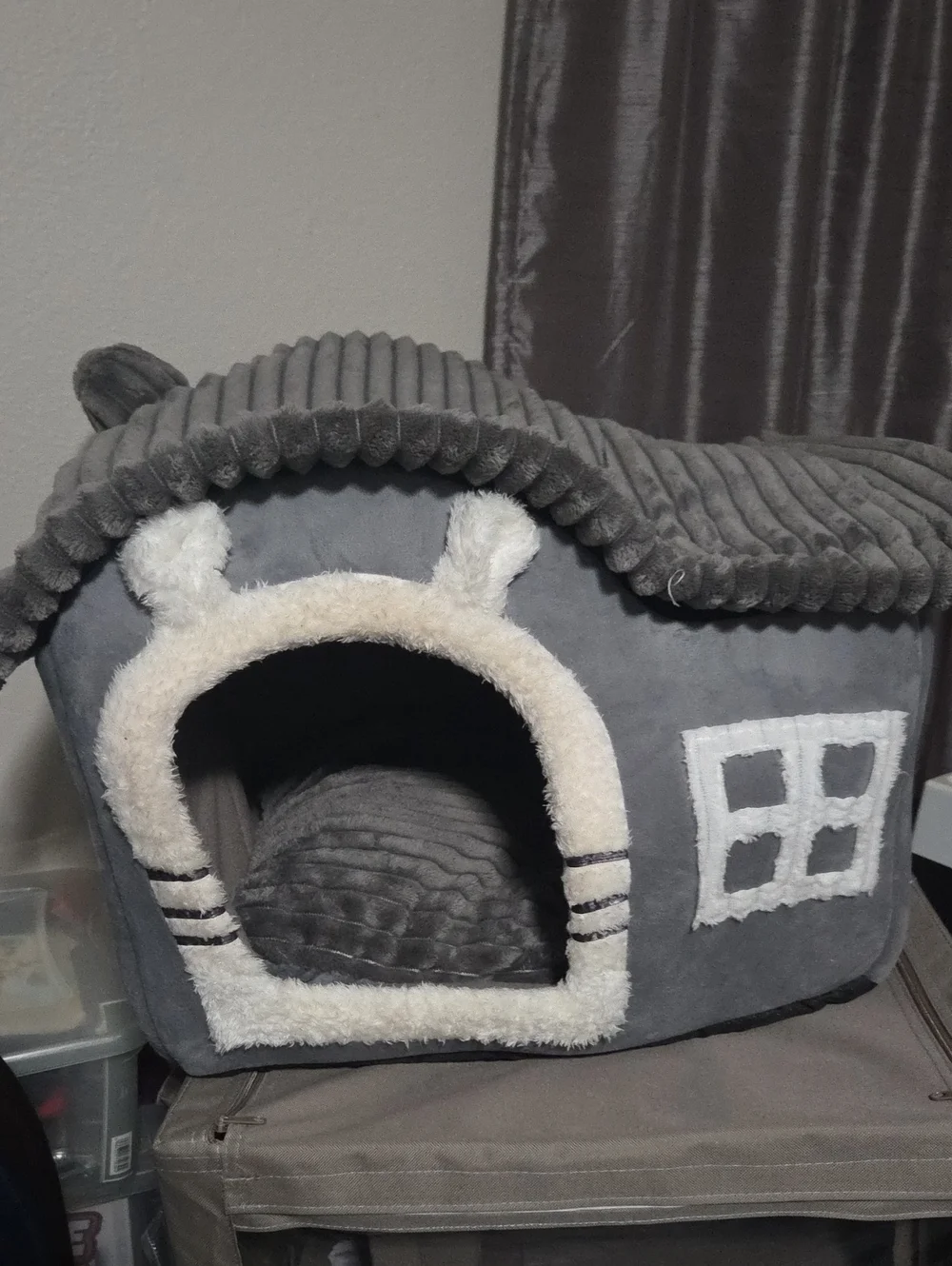 Cozy Gray Cat Or Dog House Bed with Plush White Trim